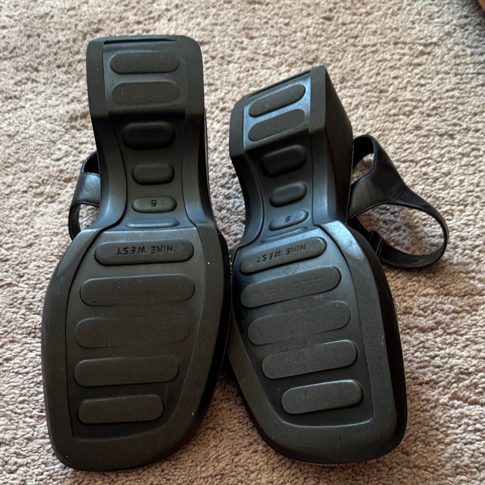 Nine West Black Women's Platform Sandals with Block Heel. Size 8 - Picture 6 of 13